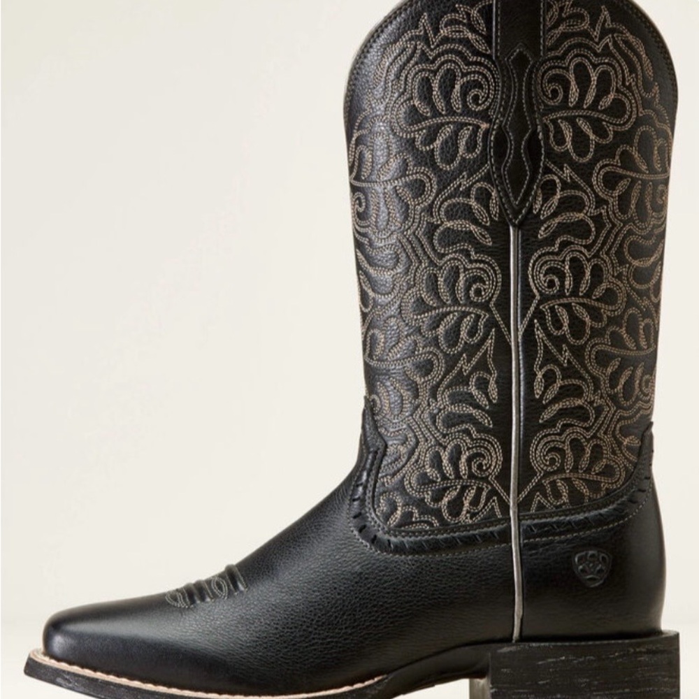 Ariat Women’s Black Leather RoundUp Remuda Wide Square Toe Western Cowgirl Boots - Picture 5 of 10